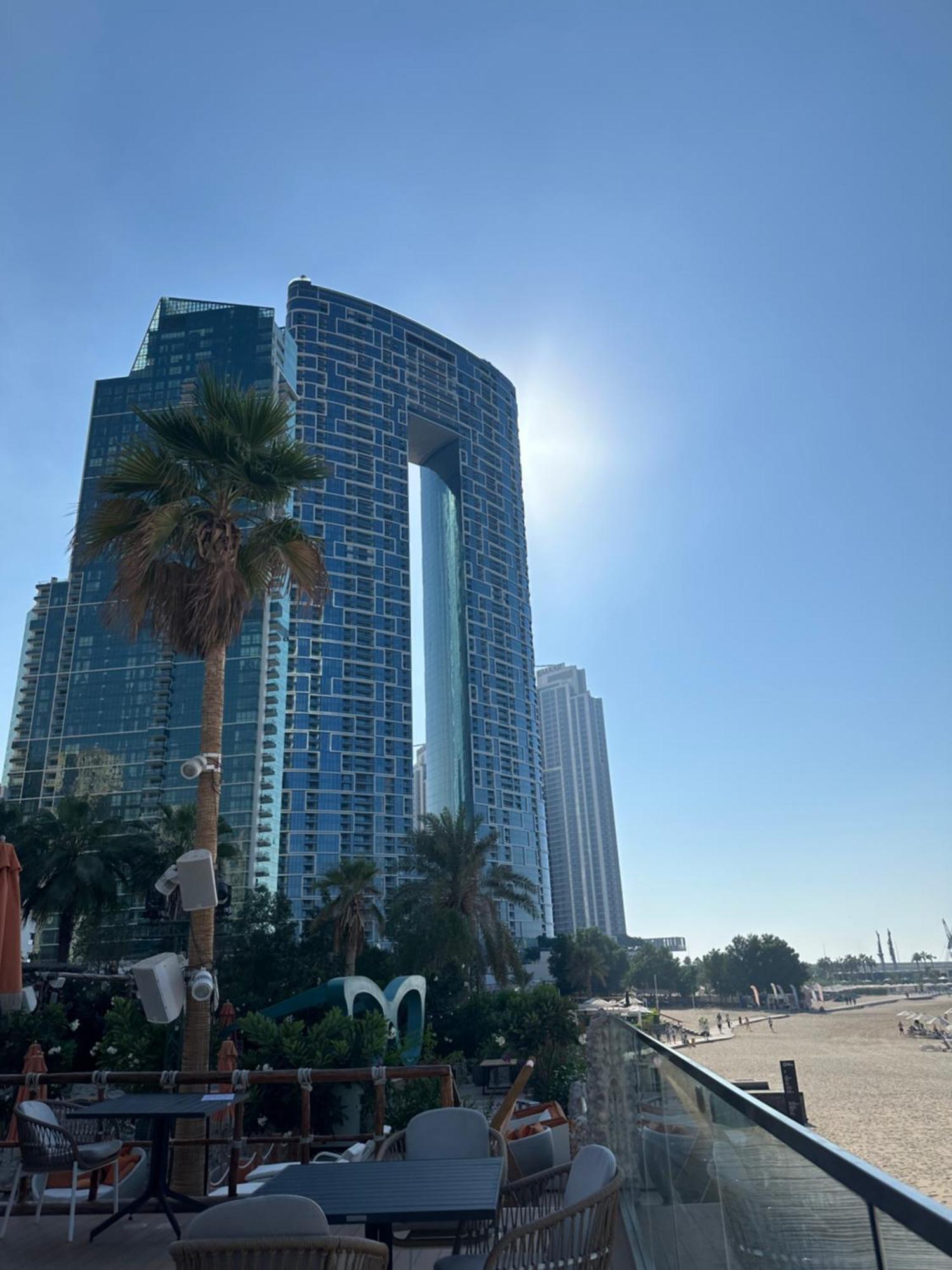 Stunning 5* 4Br-Oceanfront-Apartment Дубай Екстериор снимка